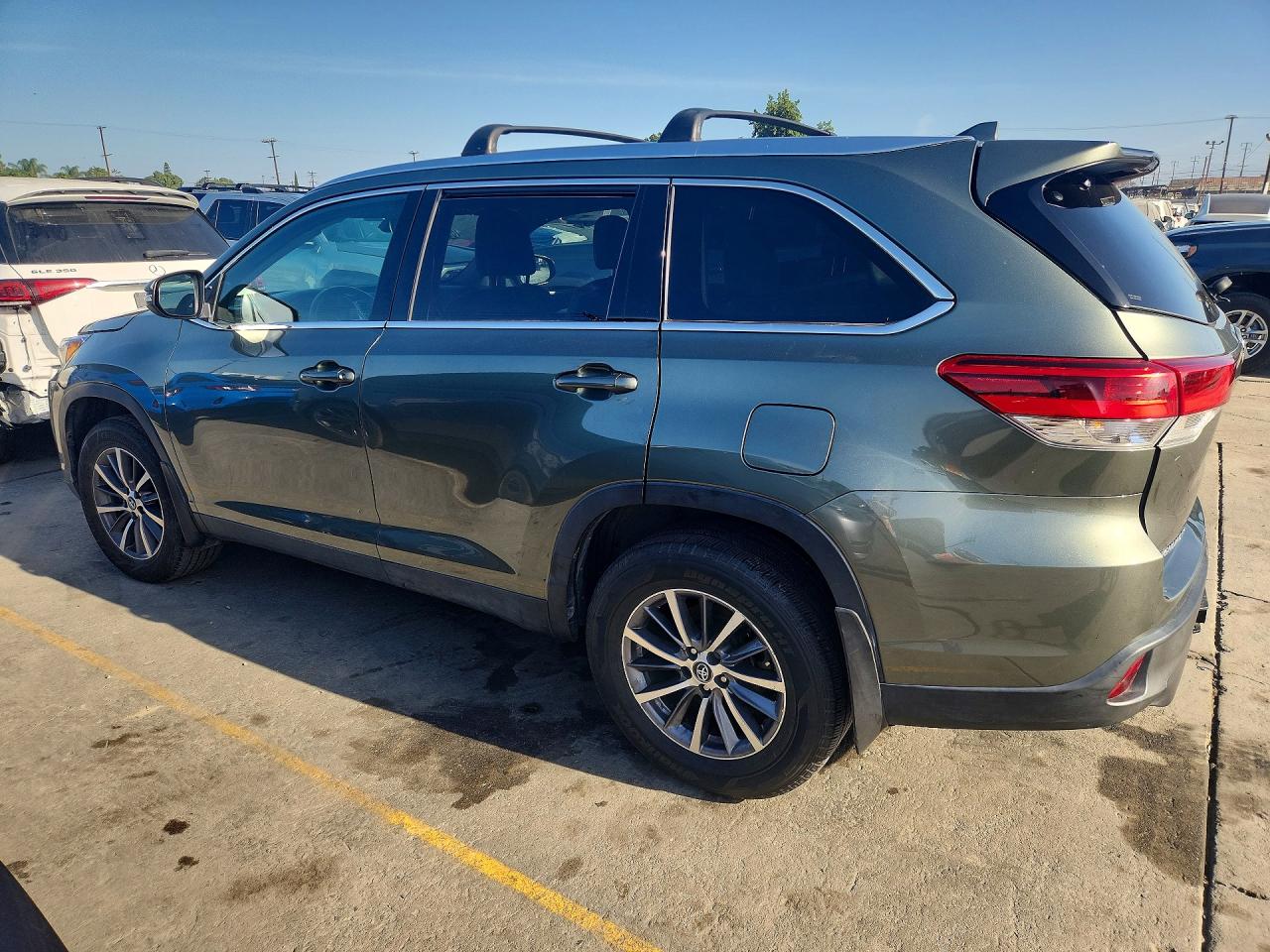 2019 TOYOTA HIGHLANDER