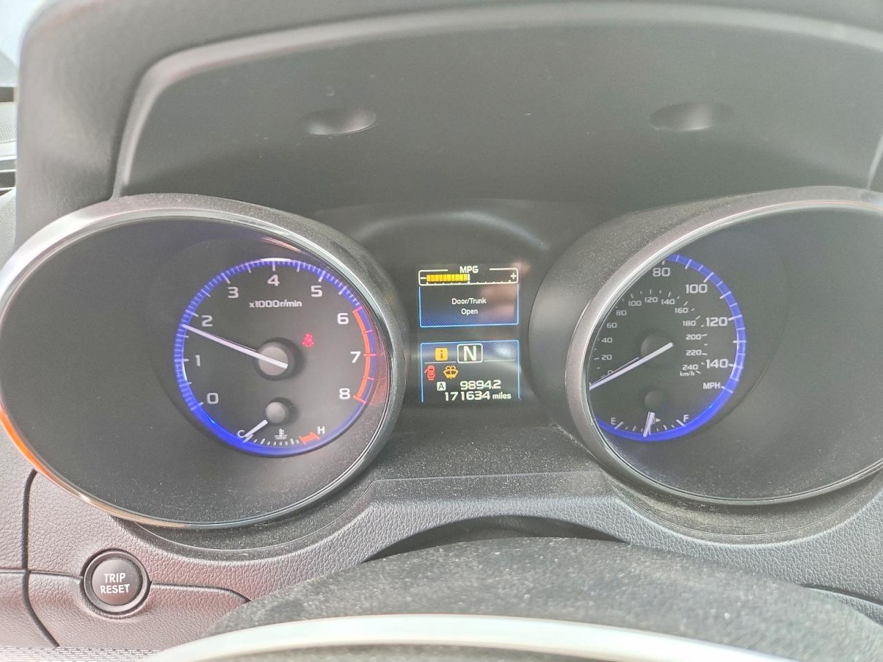 2017 SUBARU LEGACY
