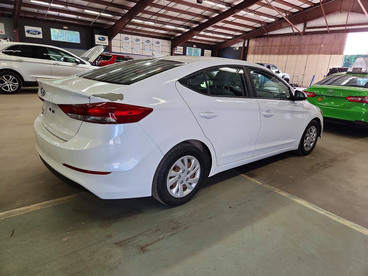 2017 HYUNDAI ELANTRA