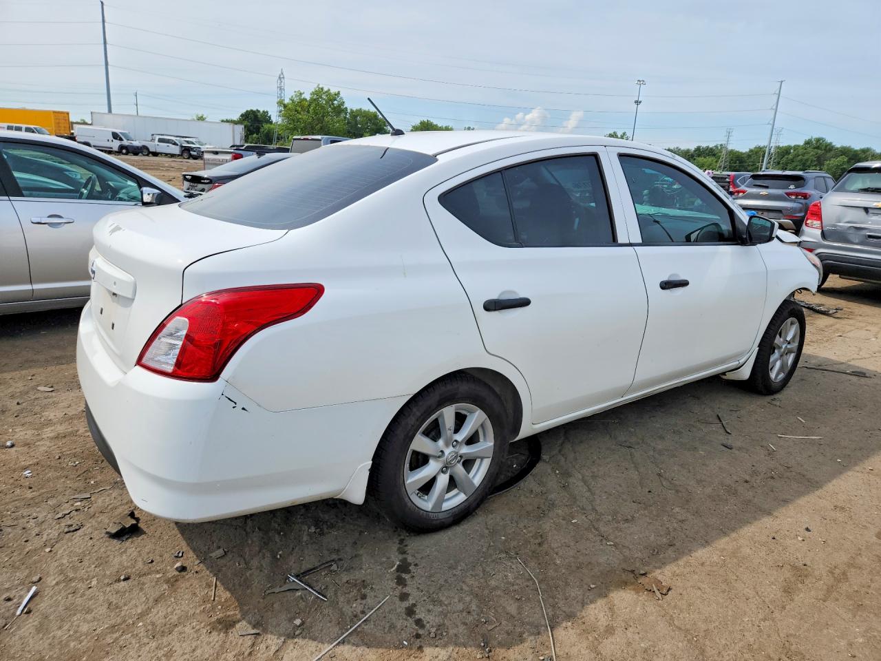 2019 NISSAN VERSA