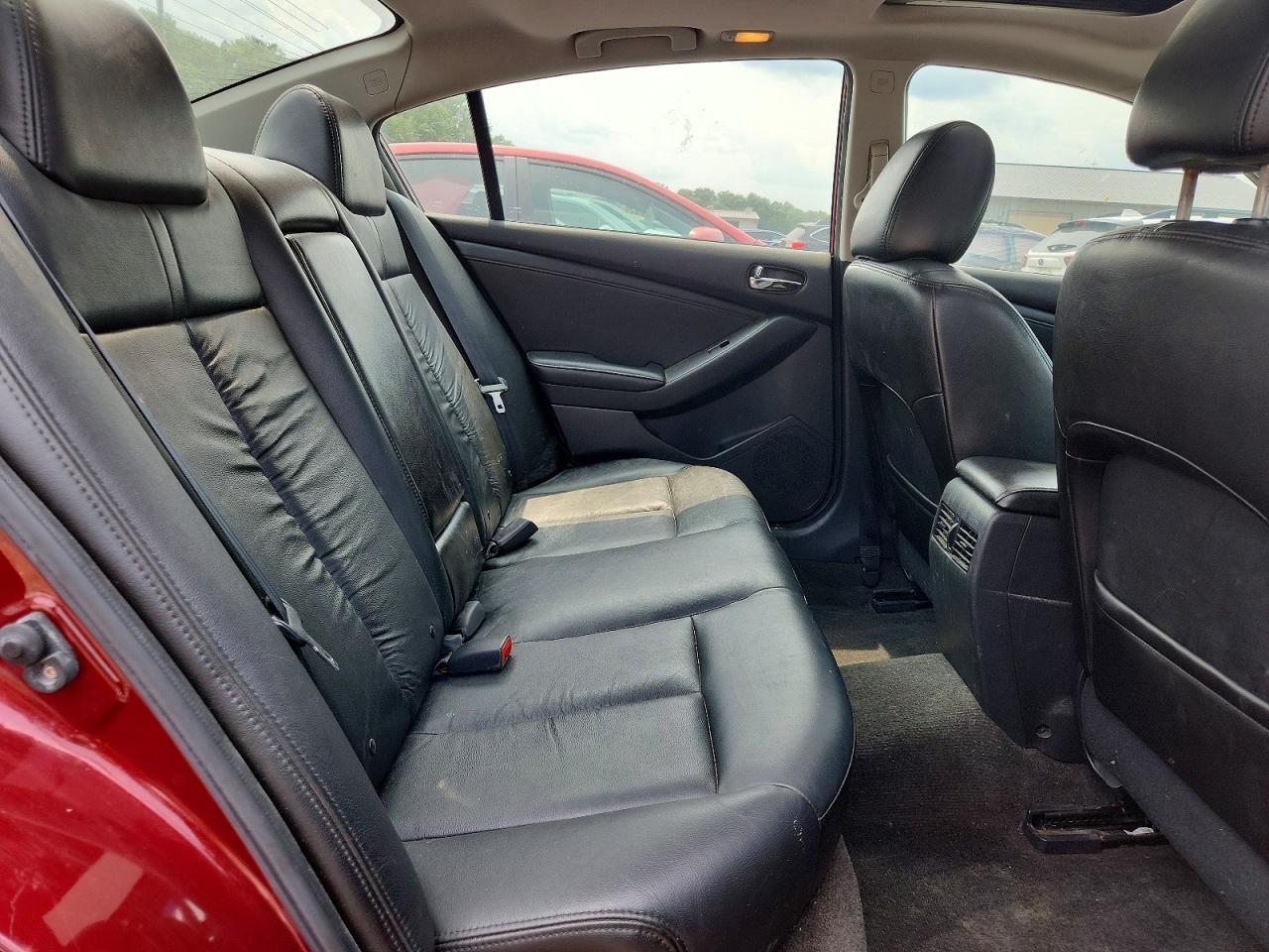 2011 NISSAN ALTIMA