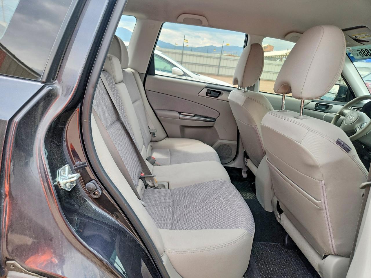 2011 SUBARU FORESTER
