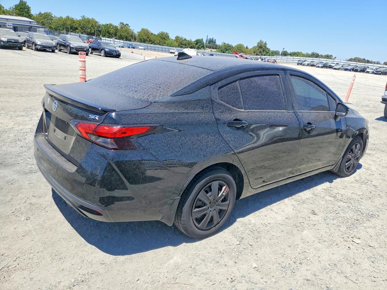 2020 NISSAN VERSA