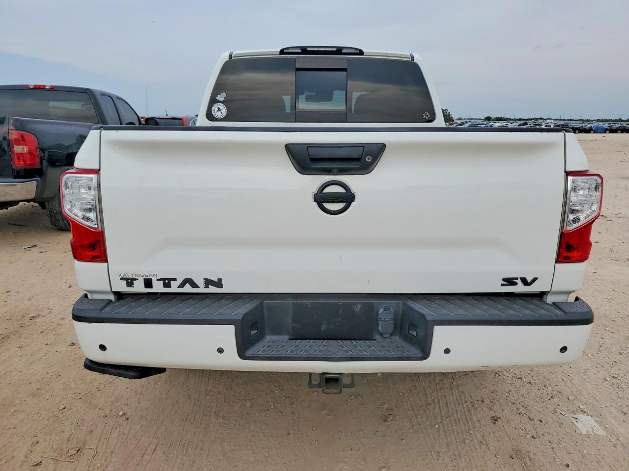 2020 NISSAN TITAN