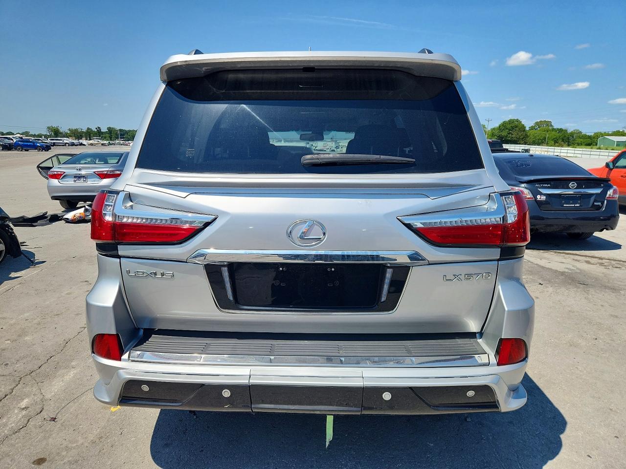 2010 LEXUS LX570