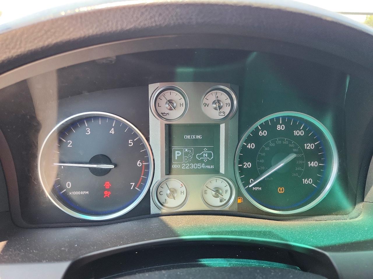 2010 LEXUS LX570