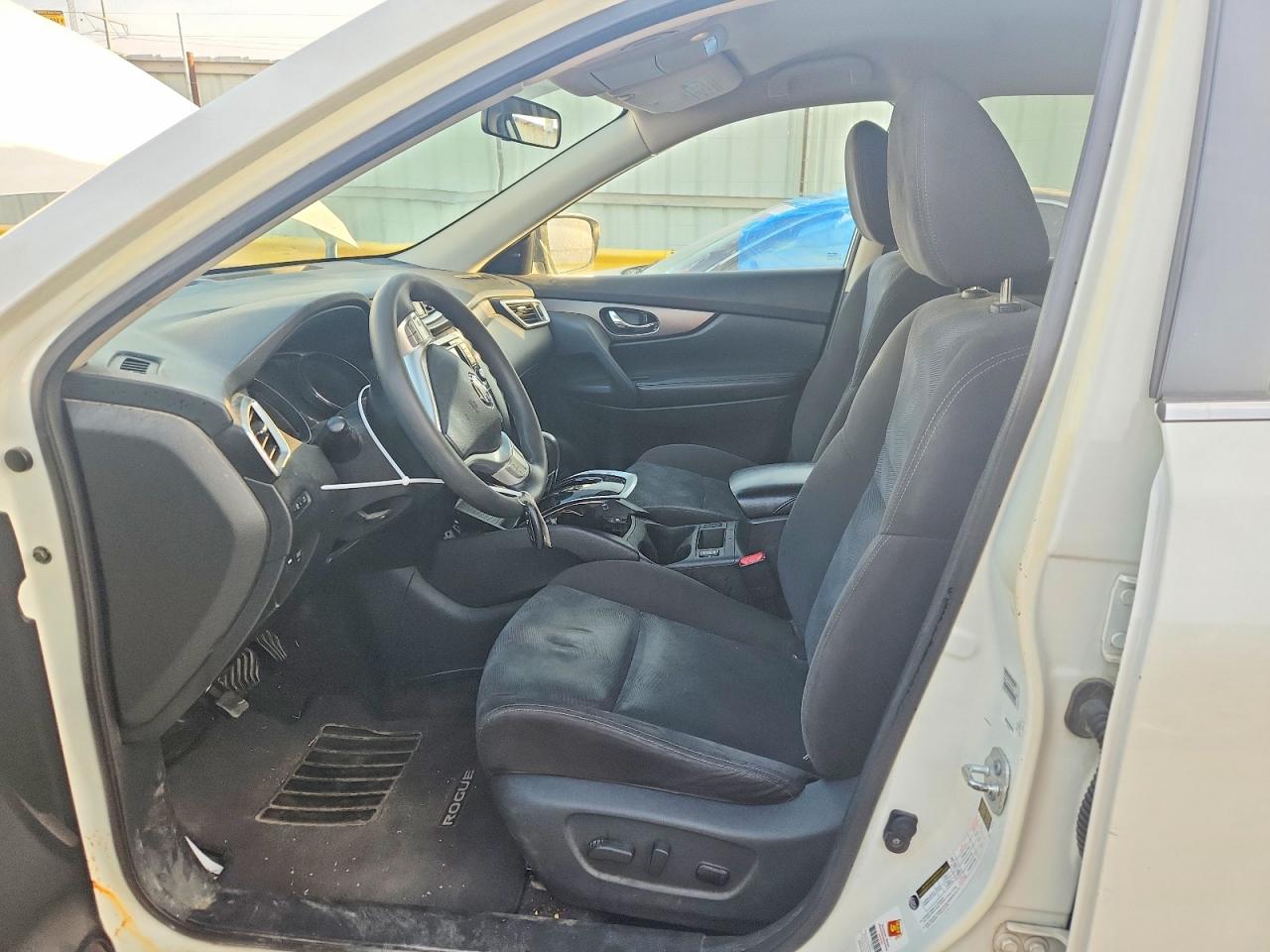 2015 NISSAN ROGUE