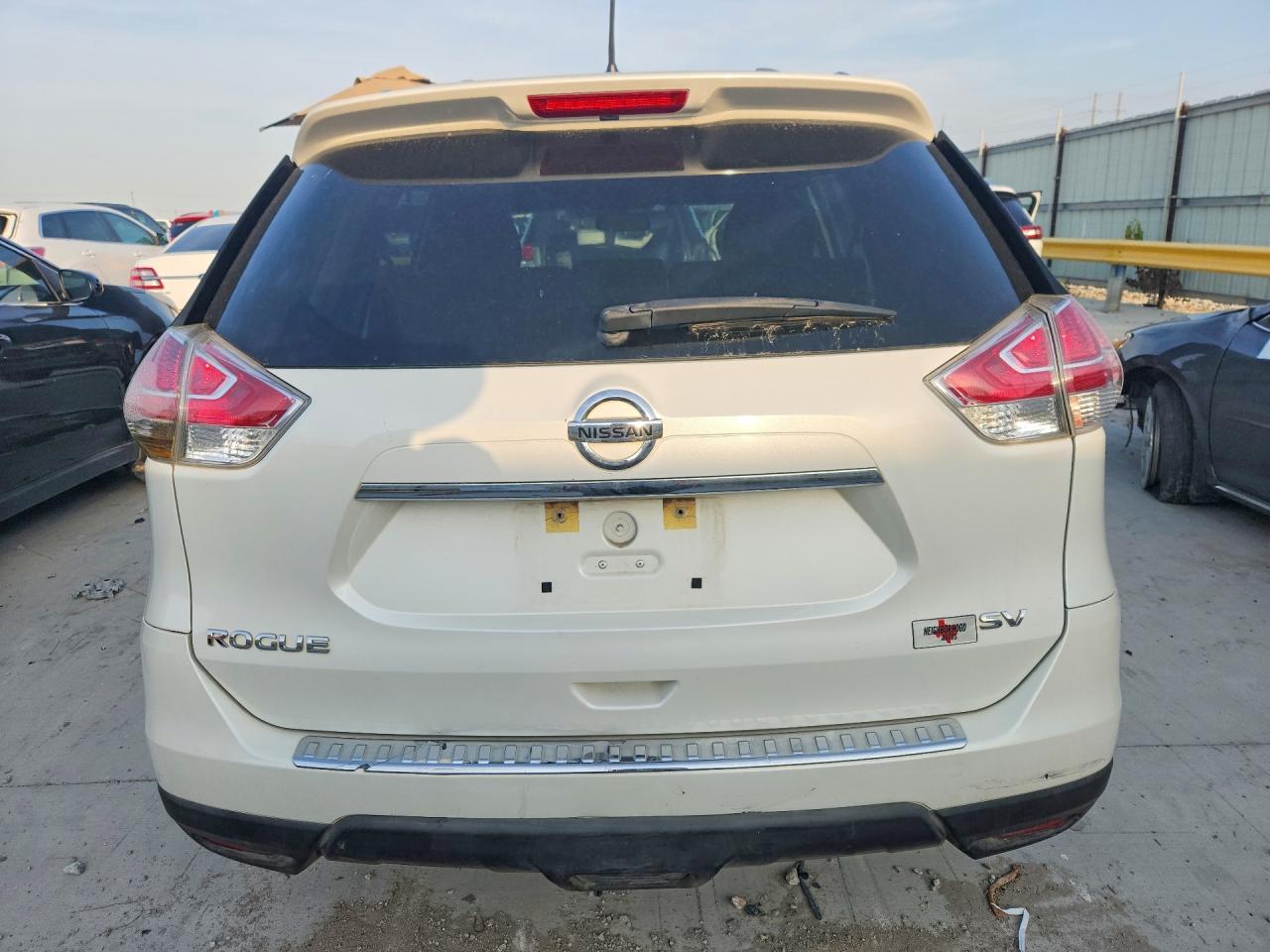 2015 NISSAN ROGUE