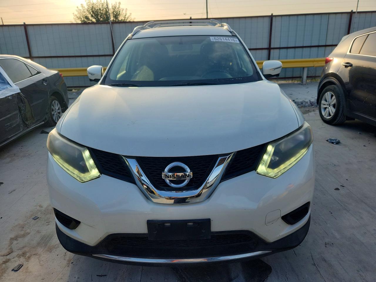 2015 NISSAN ROGUE
