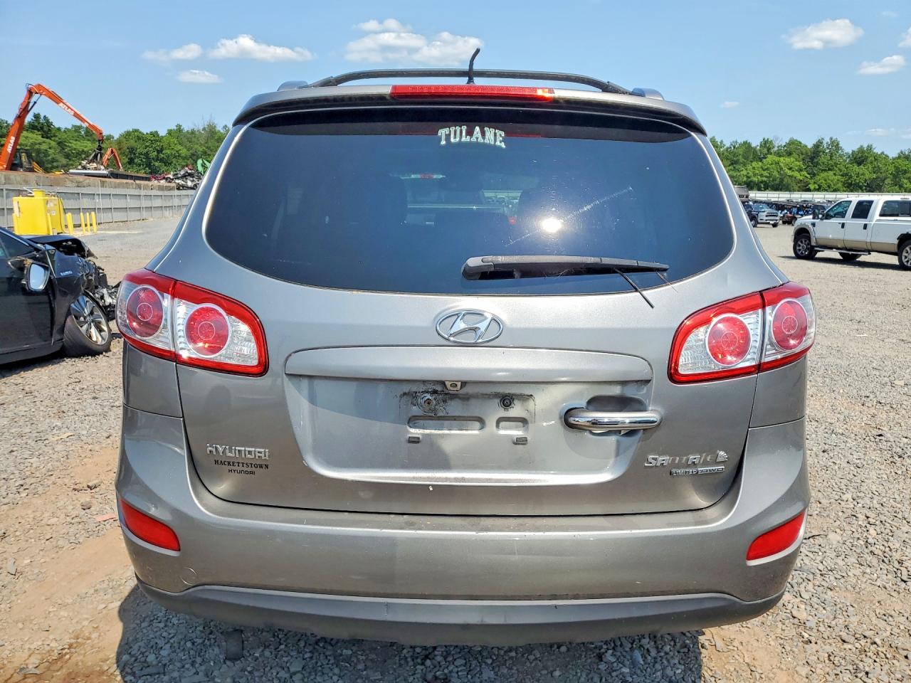 2011 HYUNDAI SANTA FE