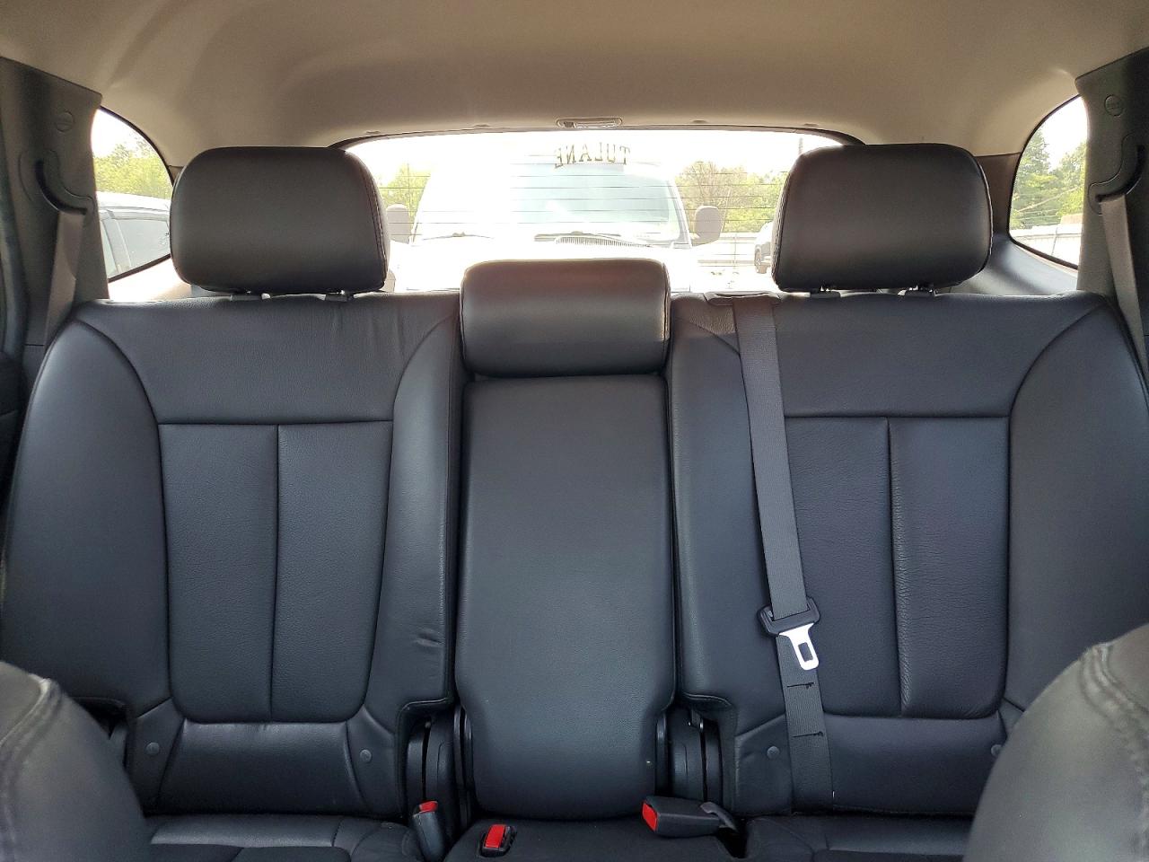2011 HYUNDAI SANTA FE