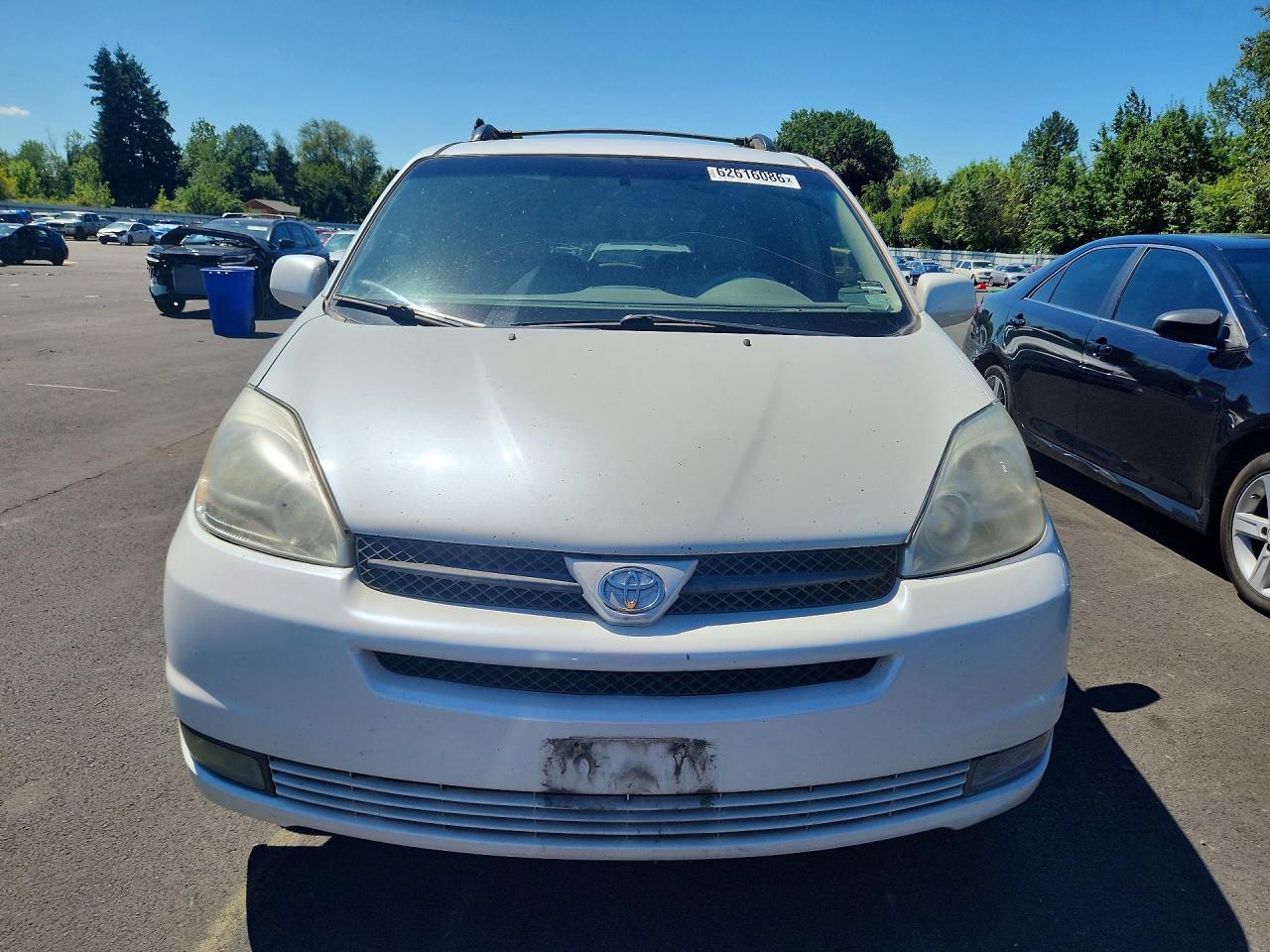 2004 TOYOTA SIENNA