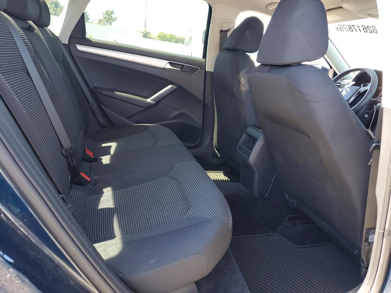 2018 VOLKSWAGEN PASSAT