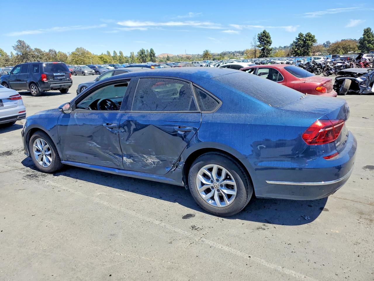 2018 VOLKSWAGEN PASSAT