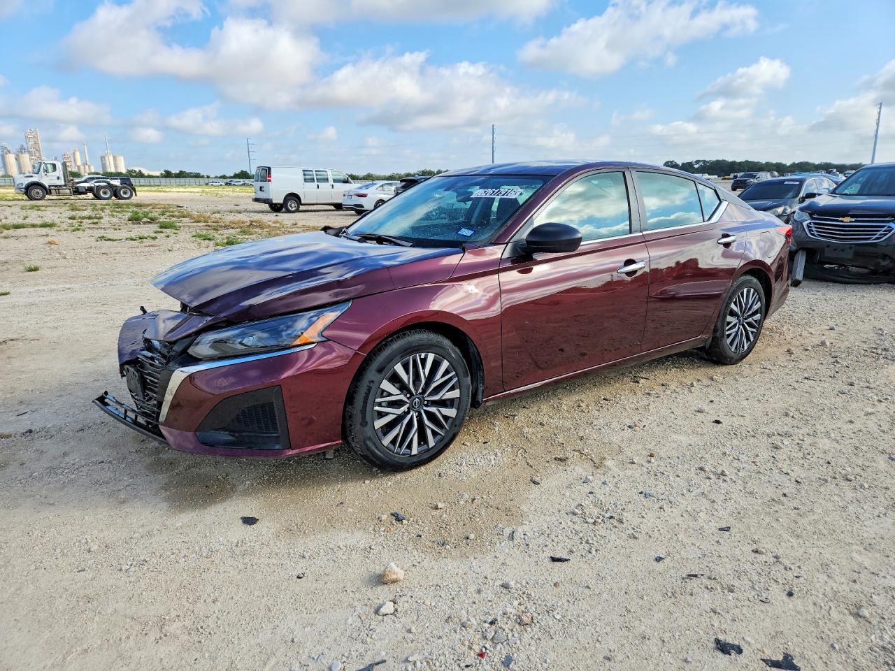 2025 NISSAN ALTIMA