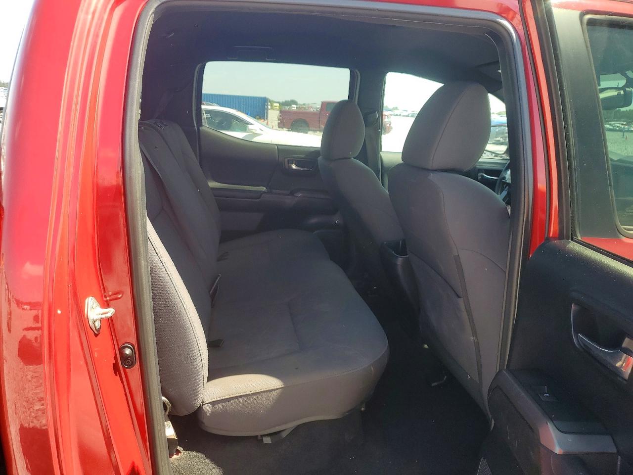 2016 TOYOTA TACOMA