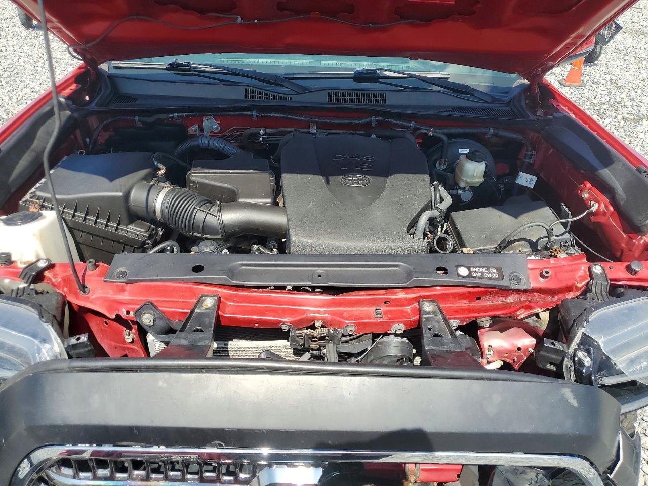 2016 TOYOTA TACOMA