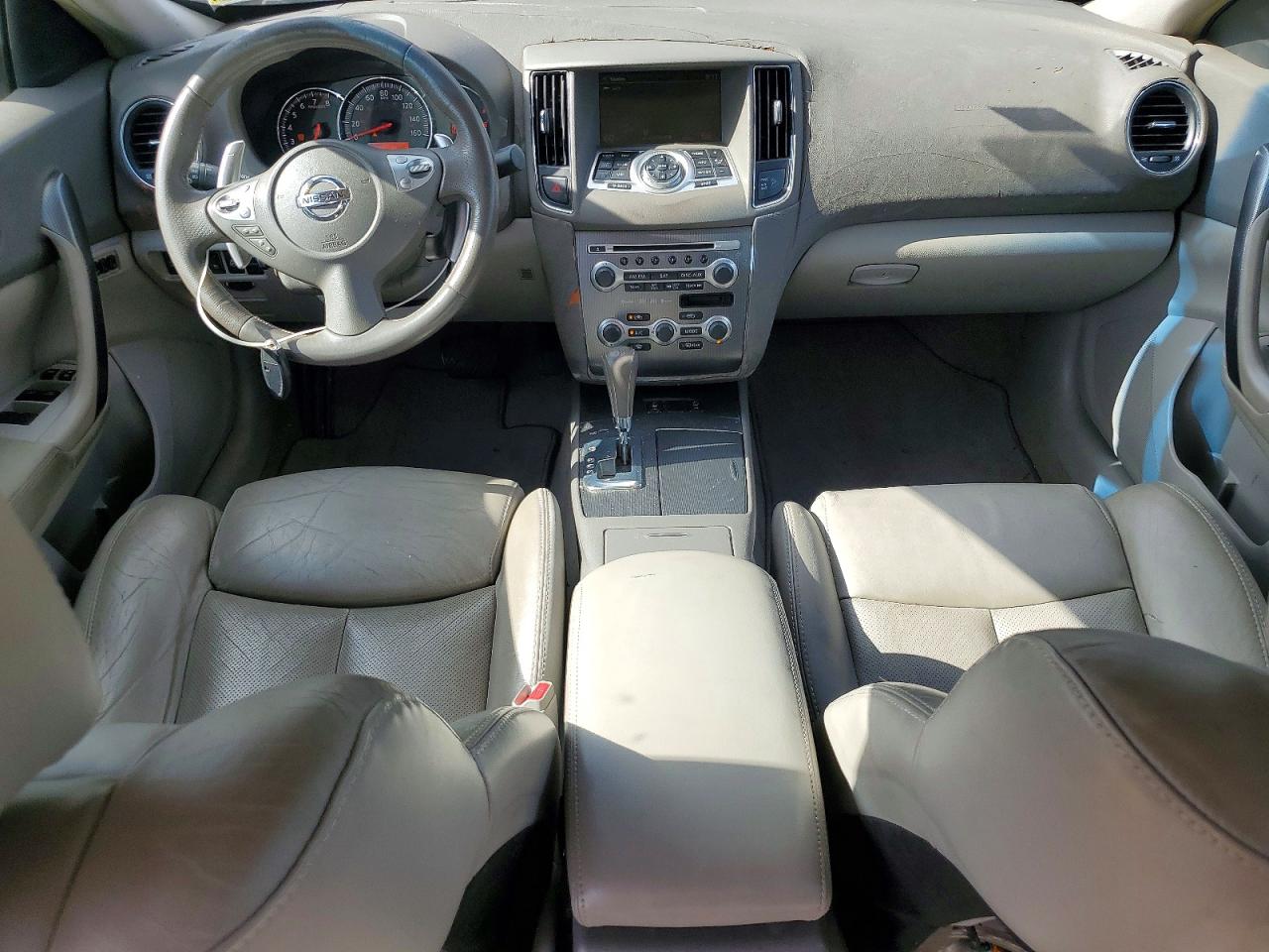 2009 NISSAN MAXIMA
