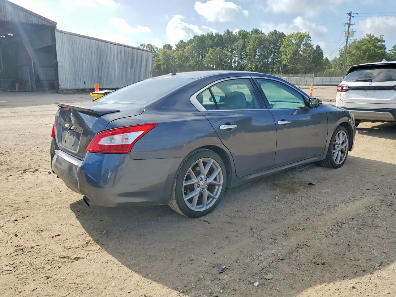 2009 NISSAN MAXIMA
