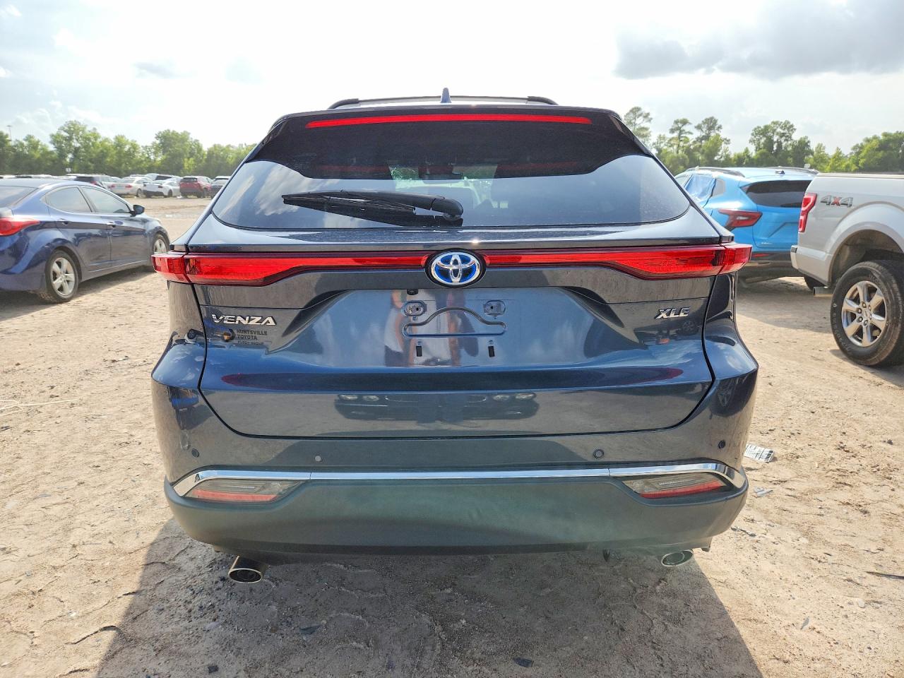 2024 TOYOTA VENZA
