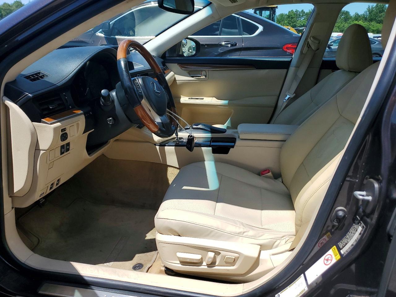 2013 LEXUS ES300