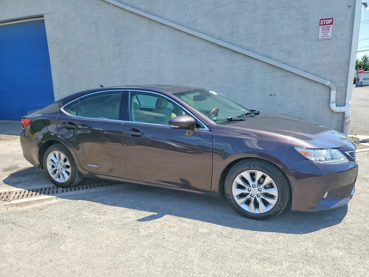 2013 LEXUS ES300