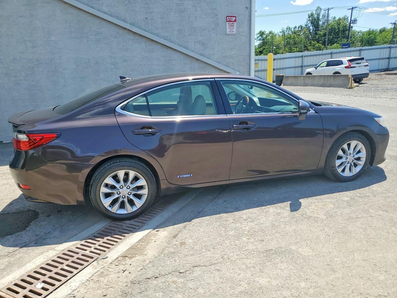 2013 LEXUS ES300