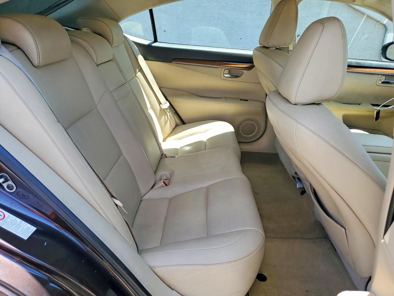 2013 LEXUS ES300