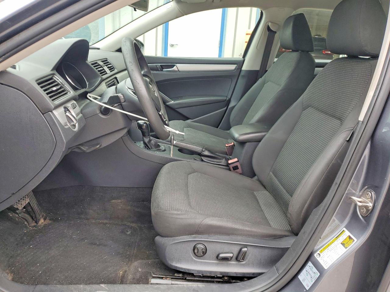 2018 VOLKSWAGEN PASSAT