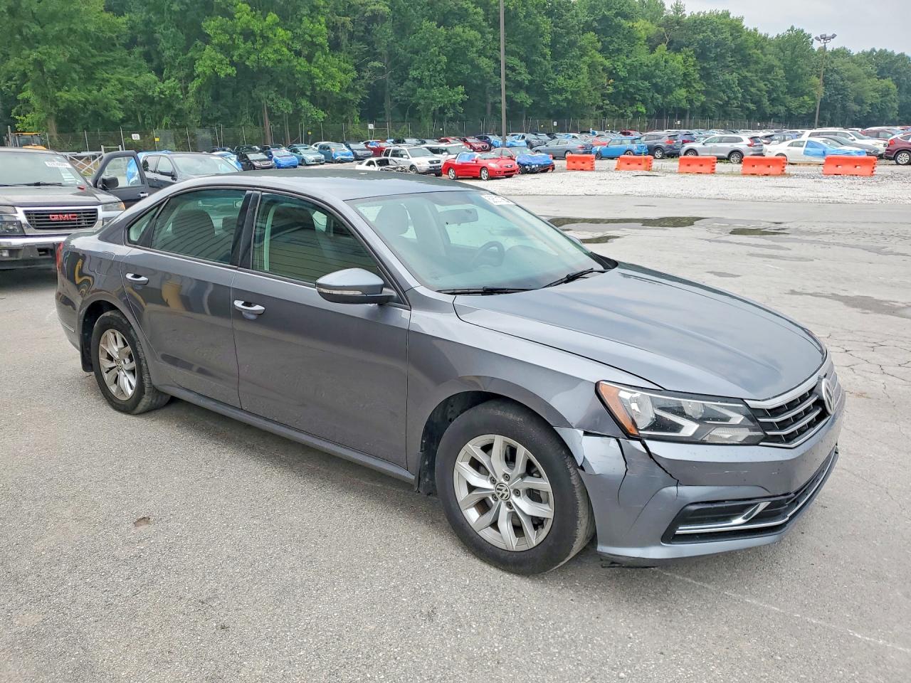 2018 VOLKSWAGEN PASSAT
