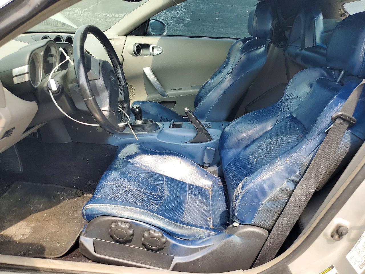 2004 NISSAN 350Z