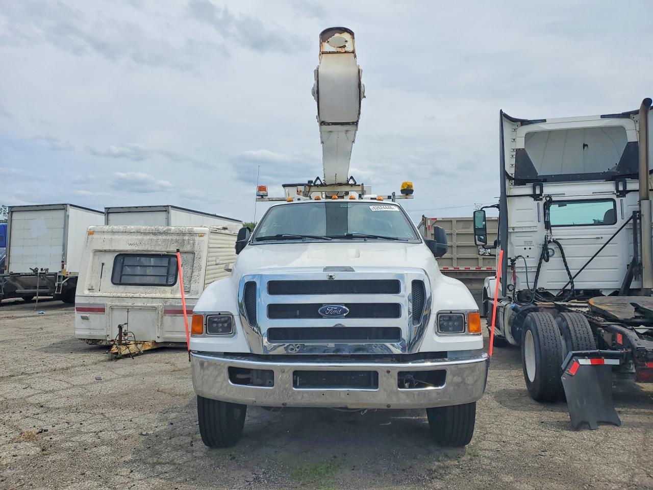 2012 FORD F750