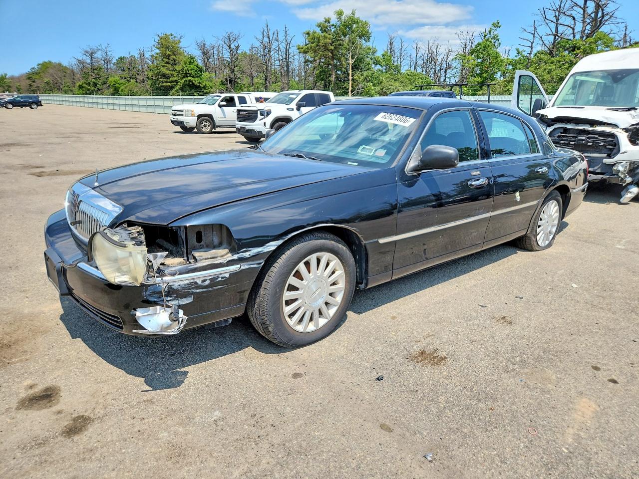 2004 LINCOLN TOWNCAR