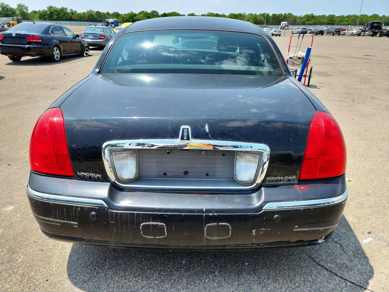 2004 LINCOLN TOWNCAR