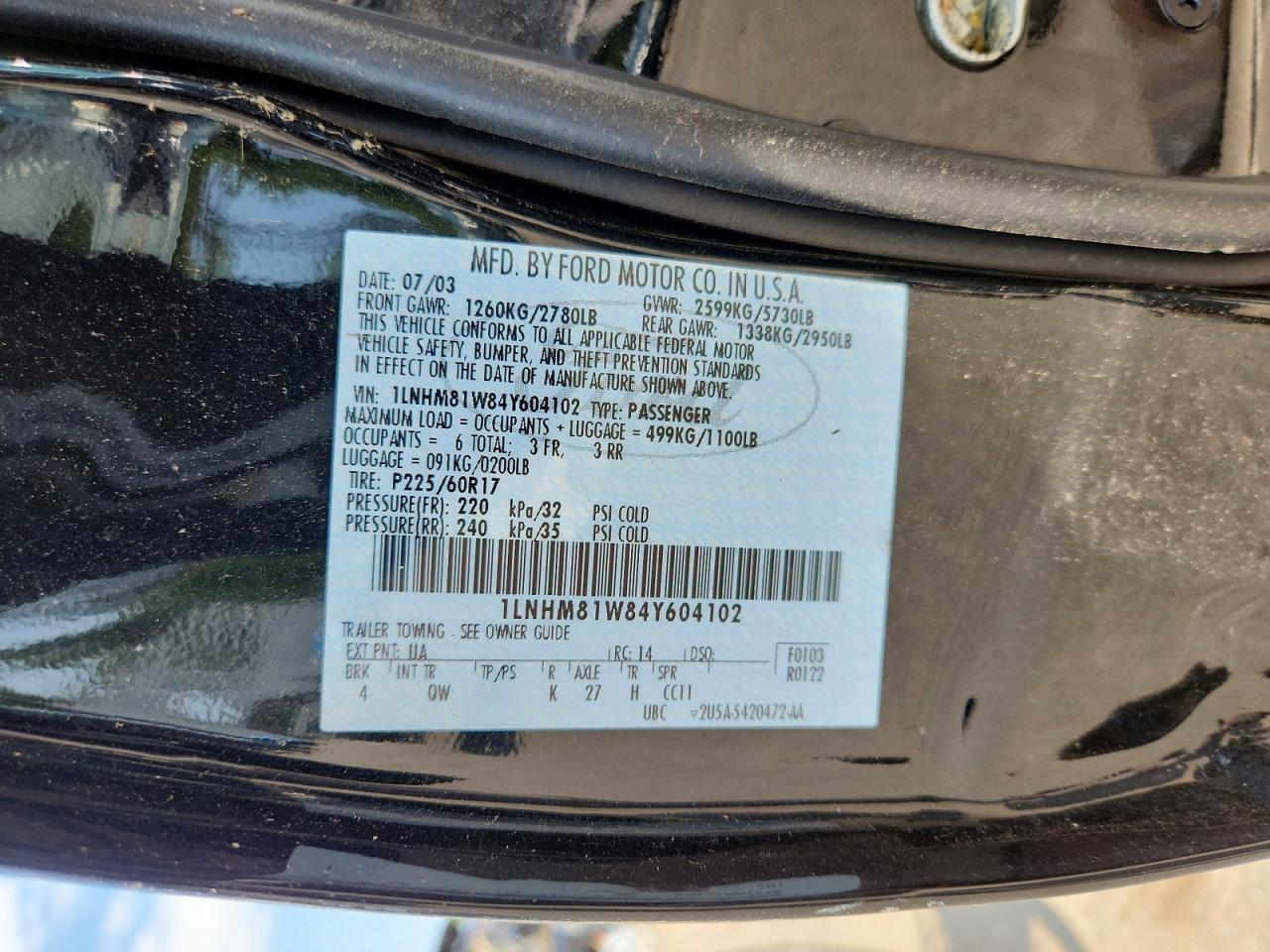 2004 LINCOLN TOWNCAR