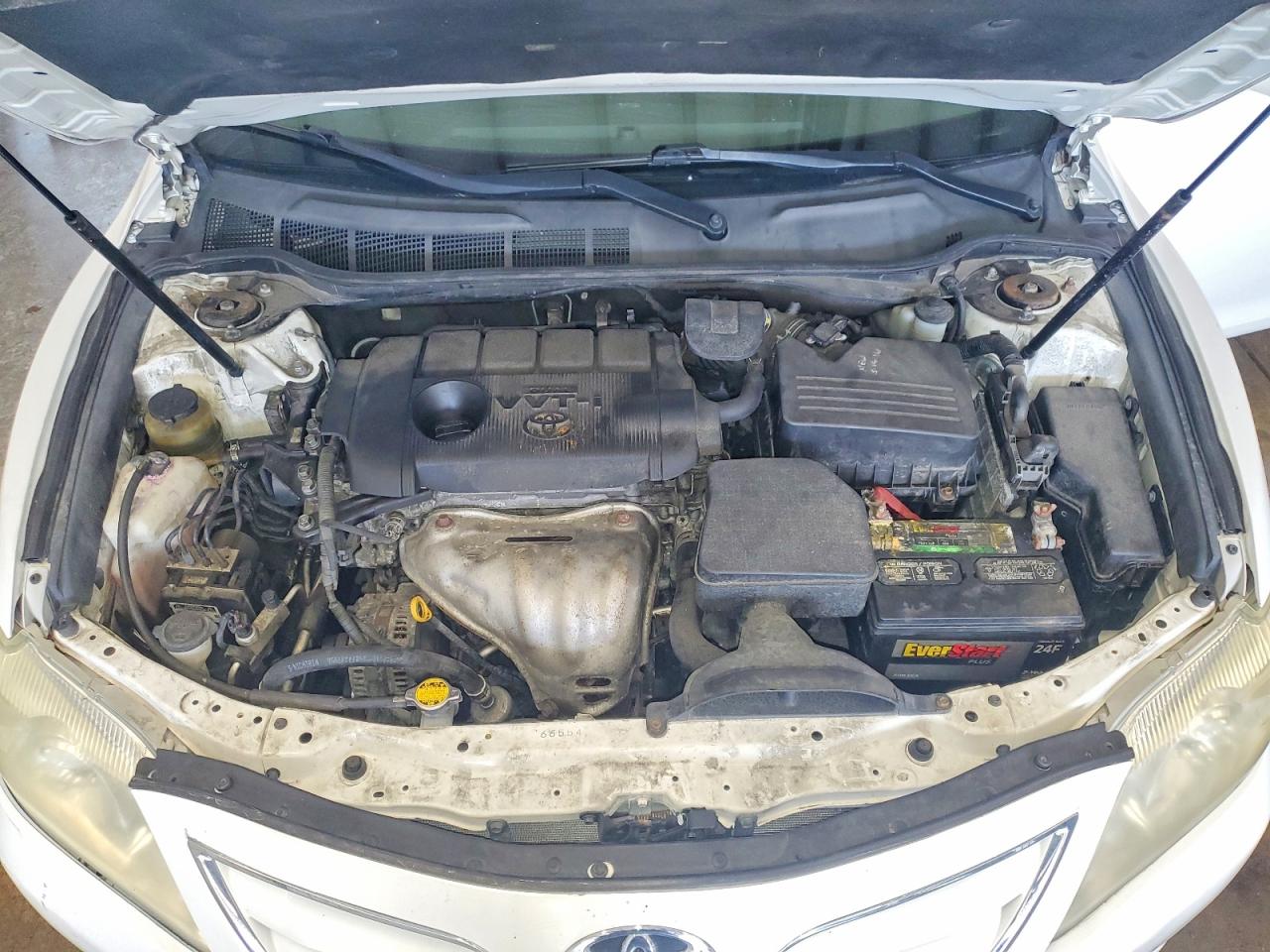 2010 TOYOTA CAMRY