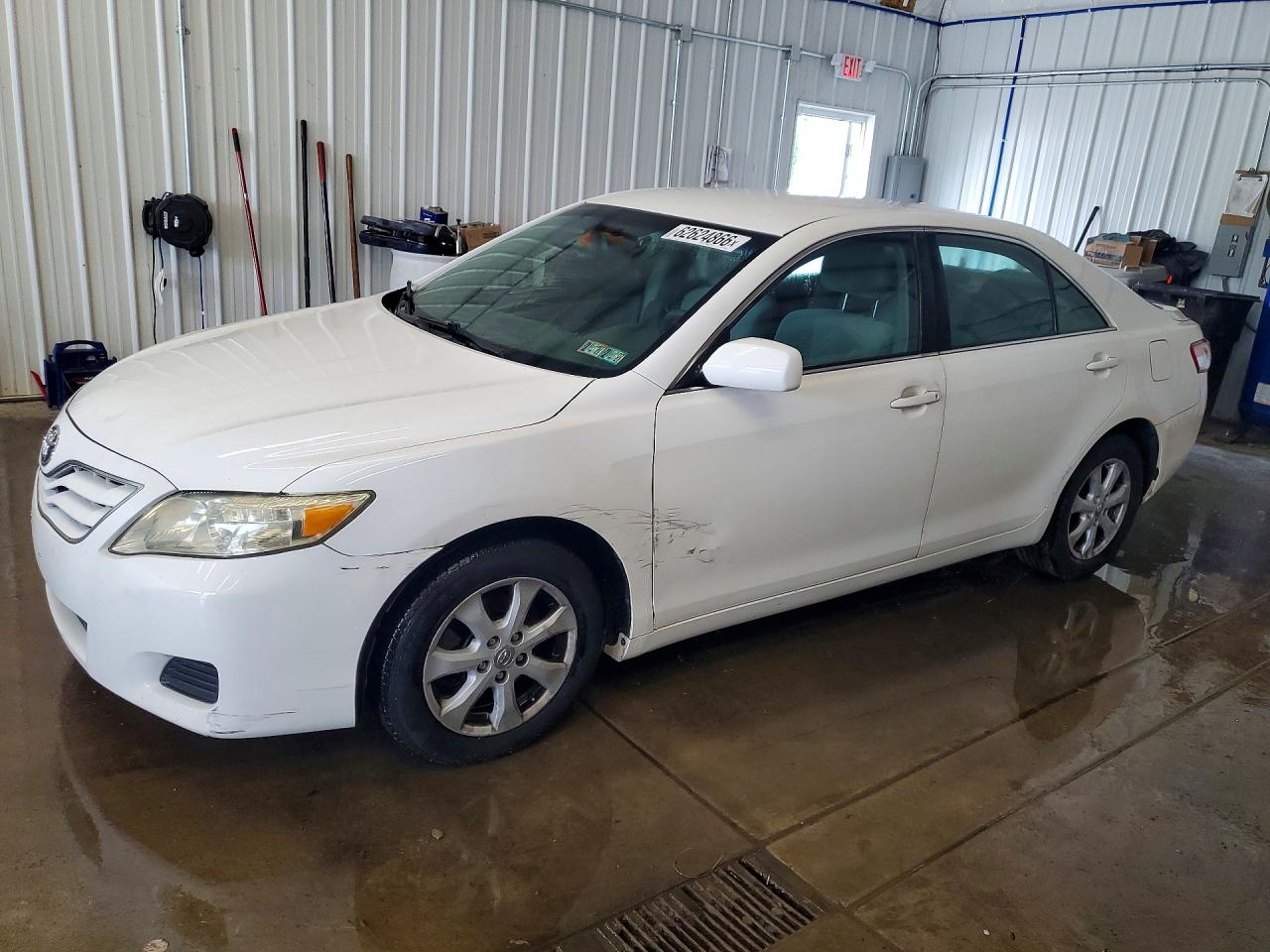 2010 TOYOTA CAMRY