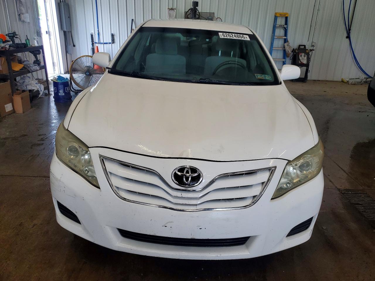 2010 TOYOTA CAMRY