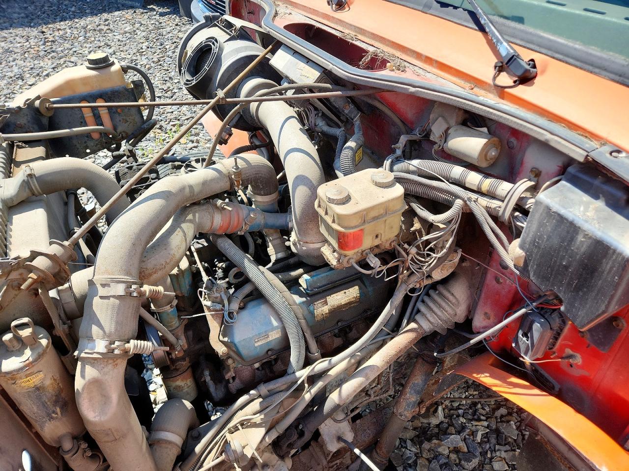 1998 INTERNATIONAL 4000 SERIE