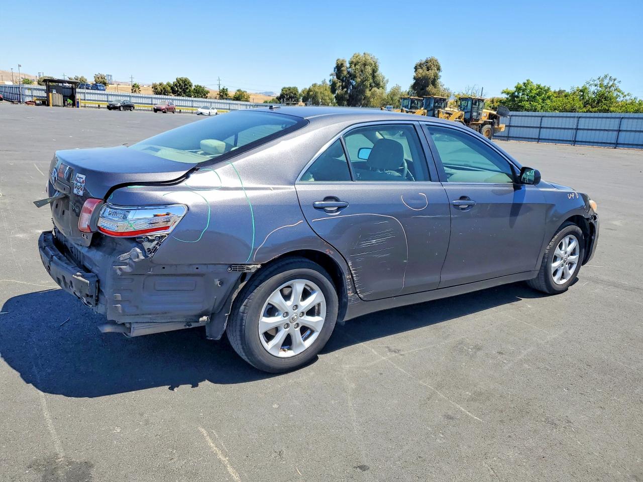 2011 TOYOTA CAMRY