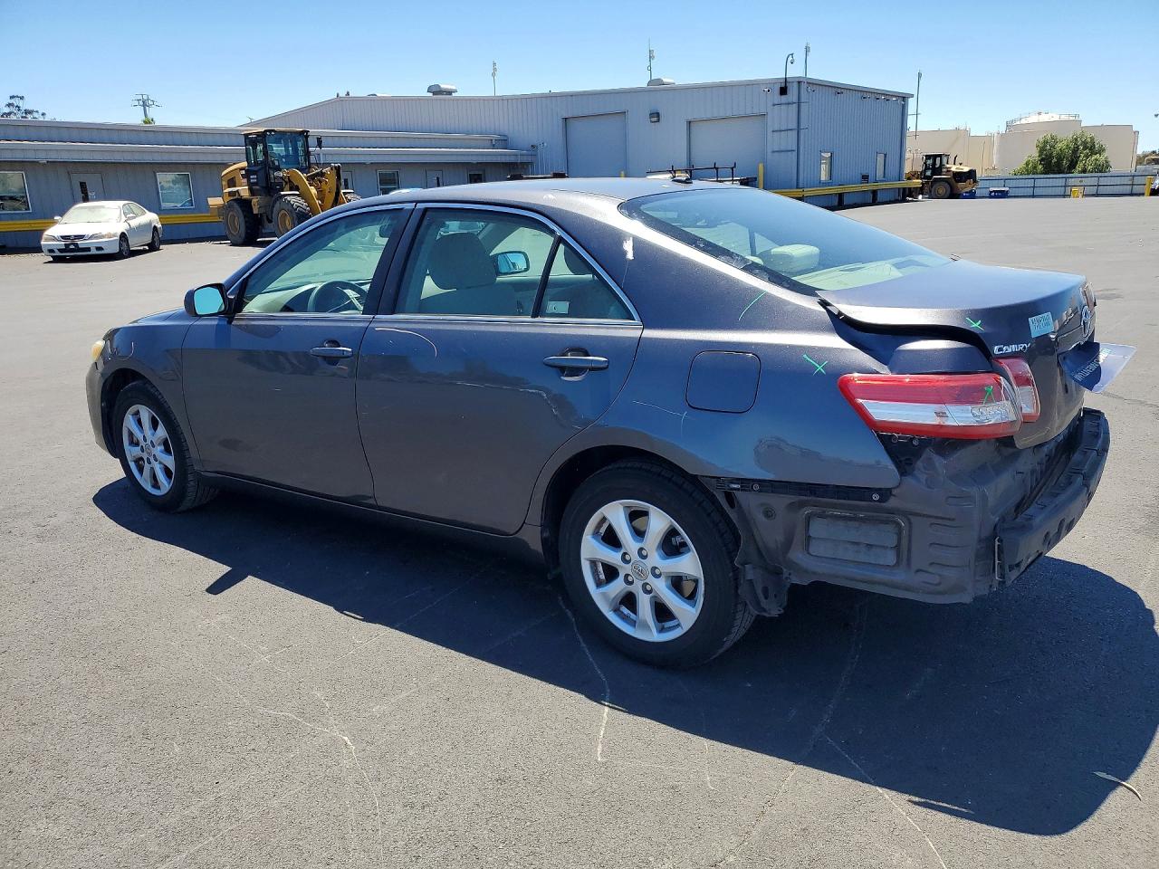2011 TOYOTA CAMRY