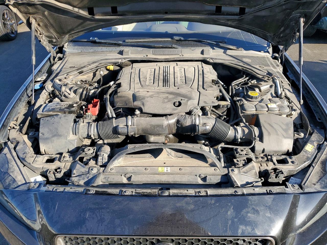 2017 JAGUAR XE