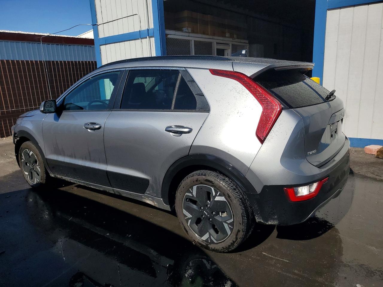 2023 KIA NIRO