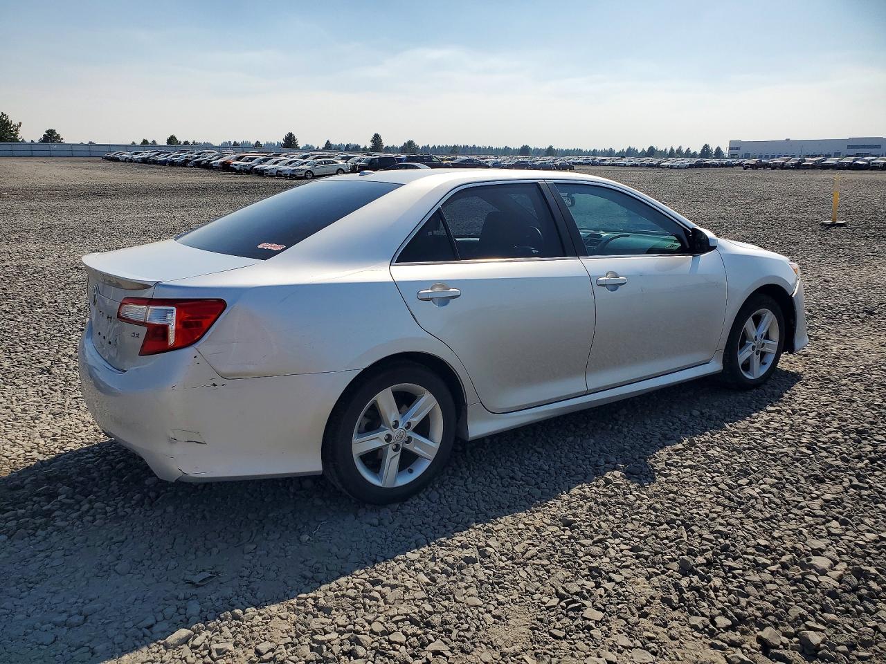 2013 TOYOTA CAMRY