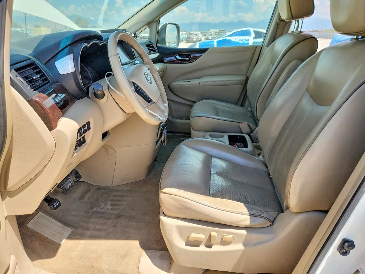 2012 NISSAN QUEST