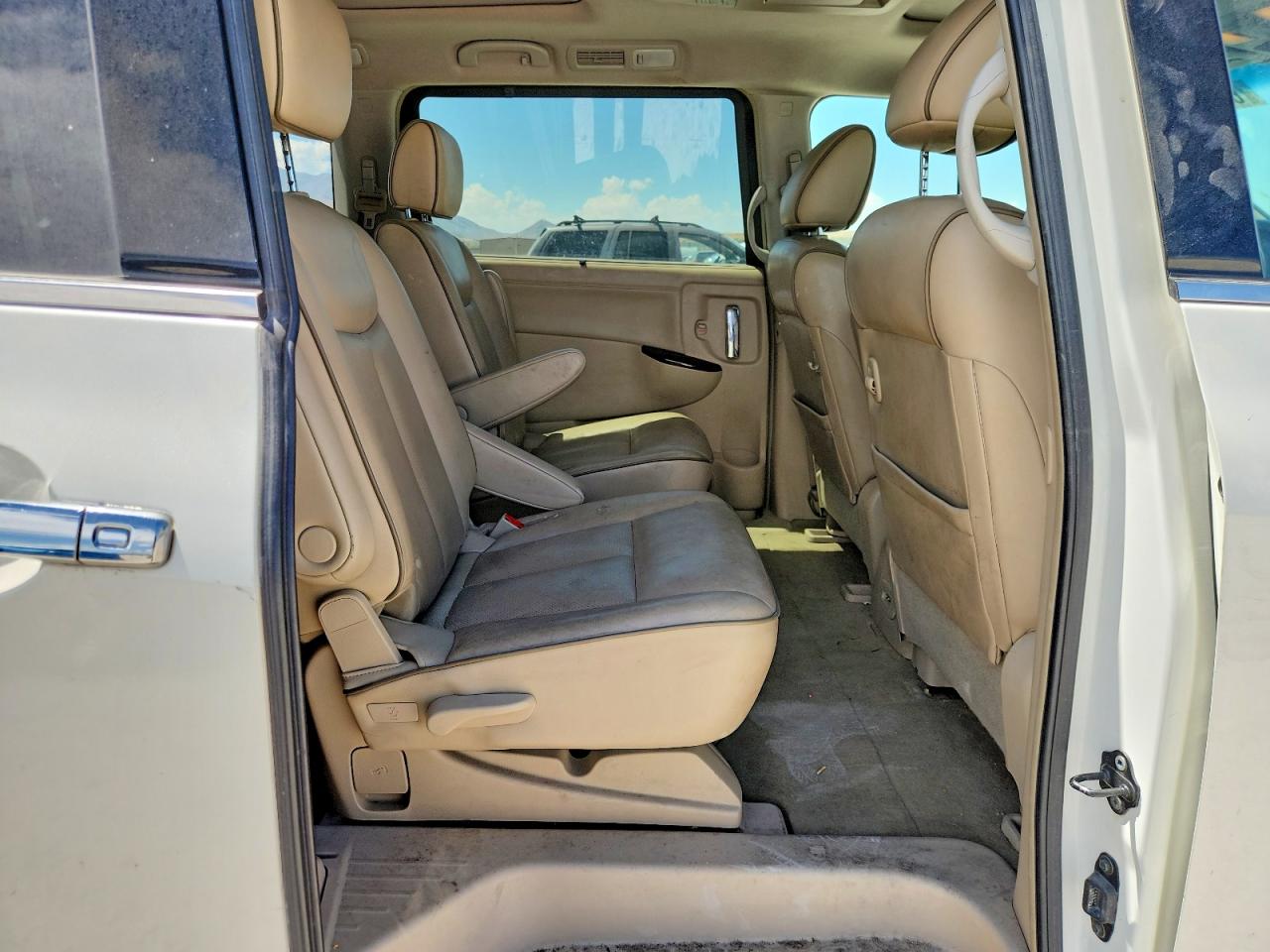 2012 NISSAN QUEST