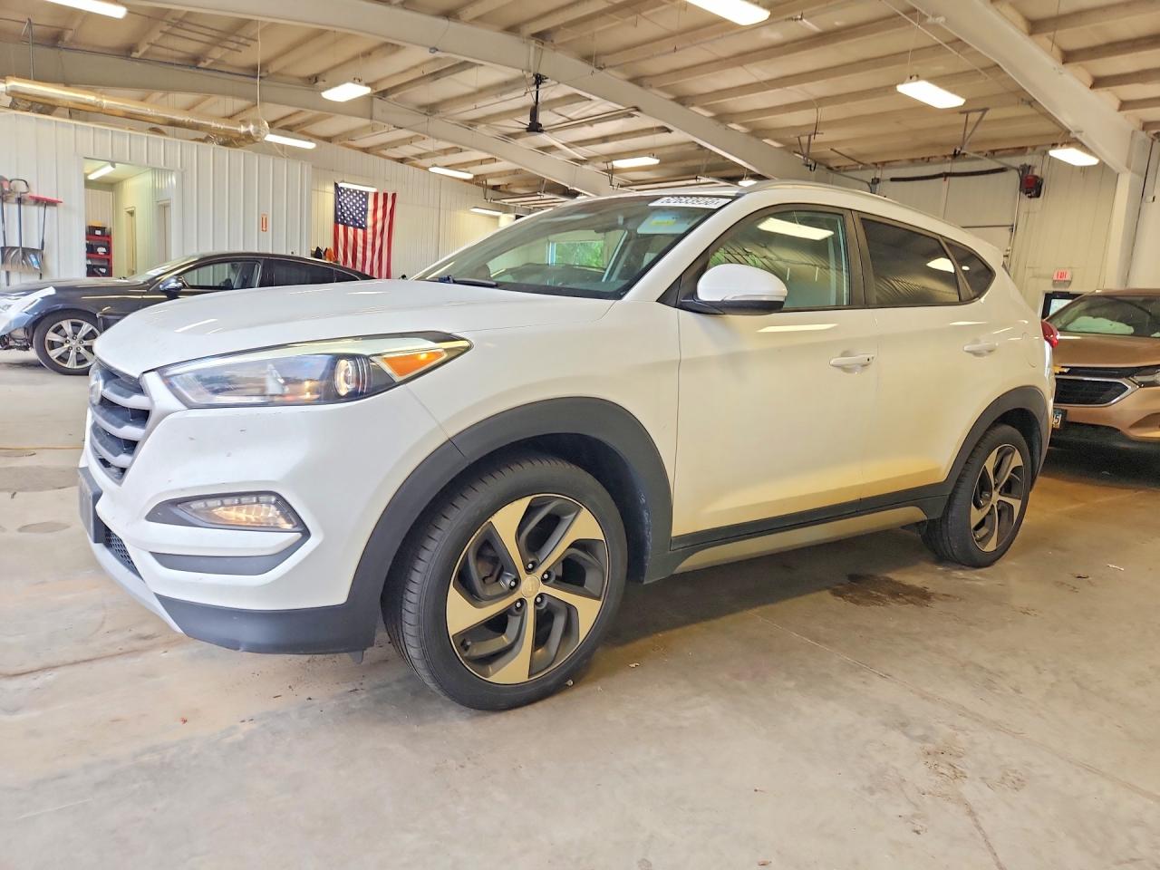 2017 HYUNDAI TUCSON