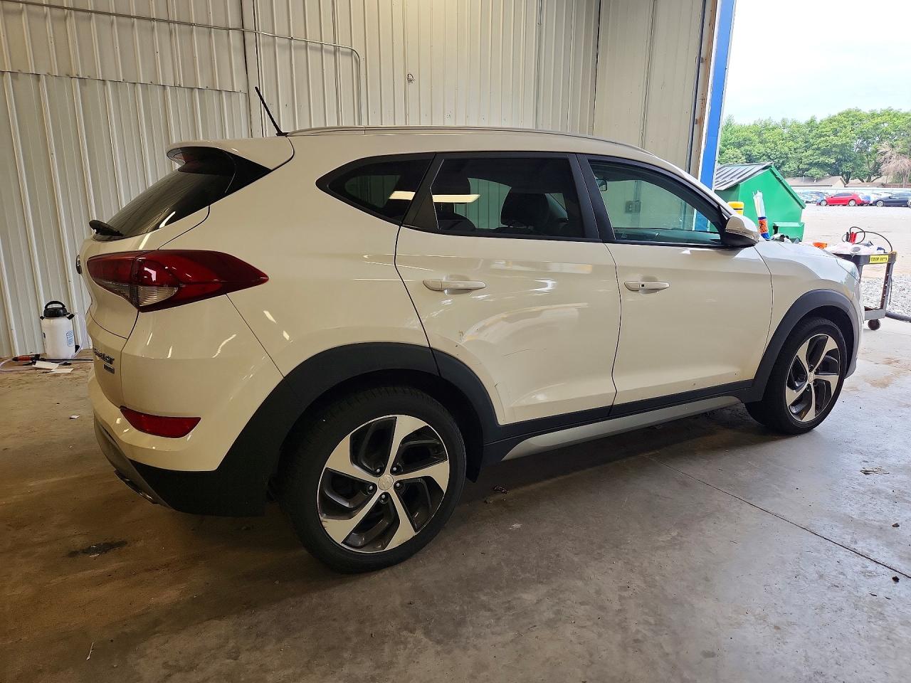 2017 HYUNDAI TUCSON