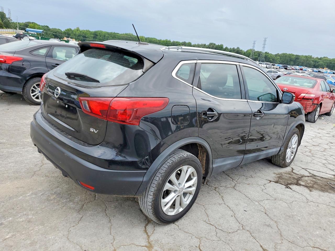 2018 NISSAN ROGUE