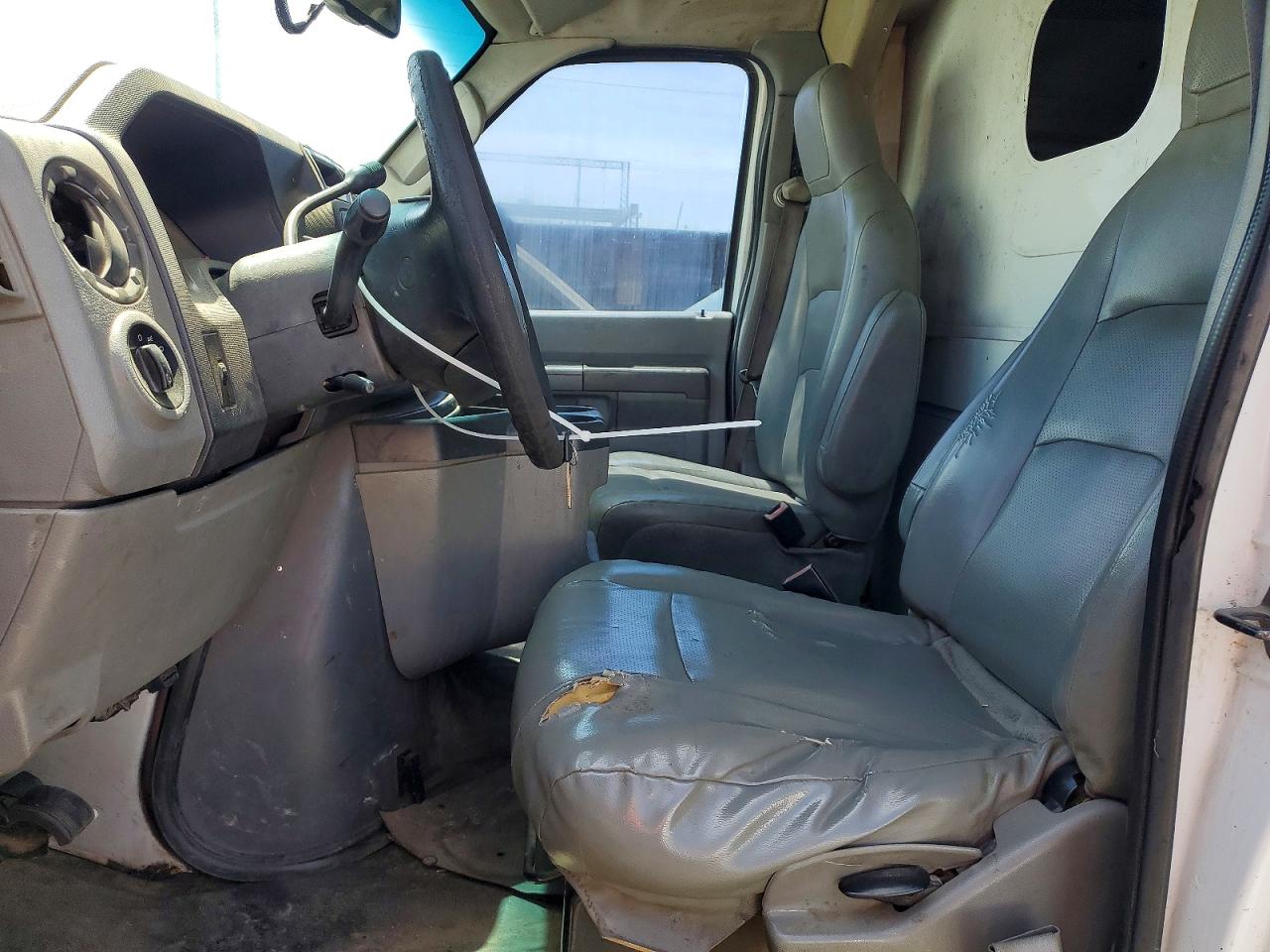 2013 FORD ECONOLINE
